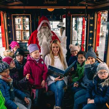 E272 Fondation lampe magique_Jelmoli Märlitram_2