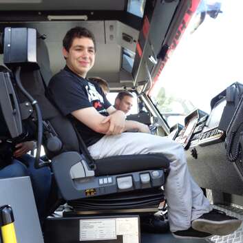 1122 Stiftung Wunderlampe_Berufsfeuerwehr_Airport Frankfurt_1