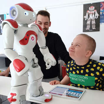 2132 Lampe magique_Robot NAO_1