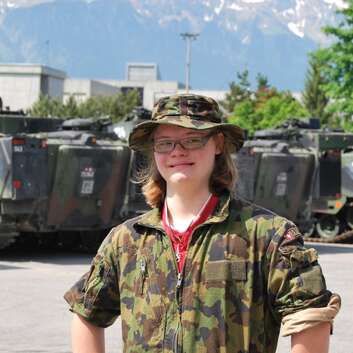 530(F) Stiftung Wunderlampe_Panzer fahren_Thun_1