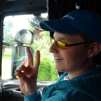 533(F) Stiftung Wunderlampe_Lastwagen_3