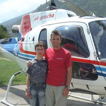 554(F) Stiftung Wunderlampe_Helikopterflug_Mutten_3