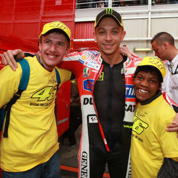 F79/F87 Lampe magique_Valentino Rossi_1